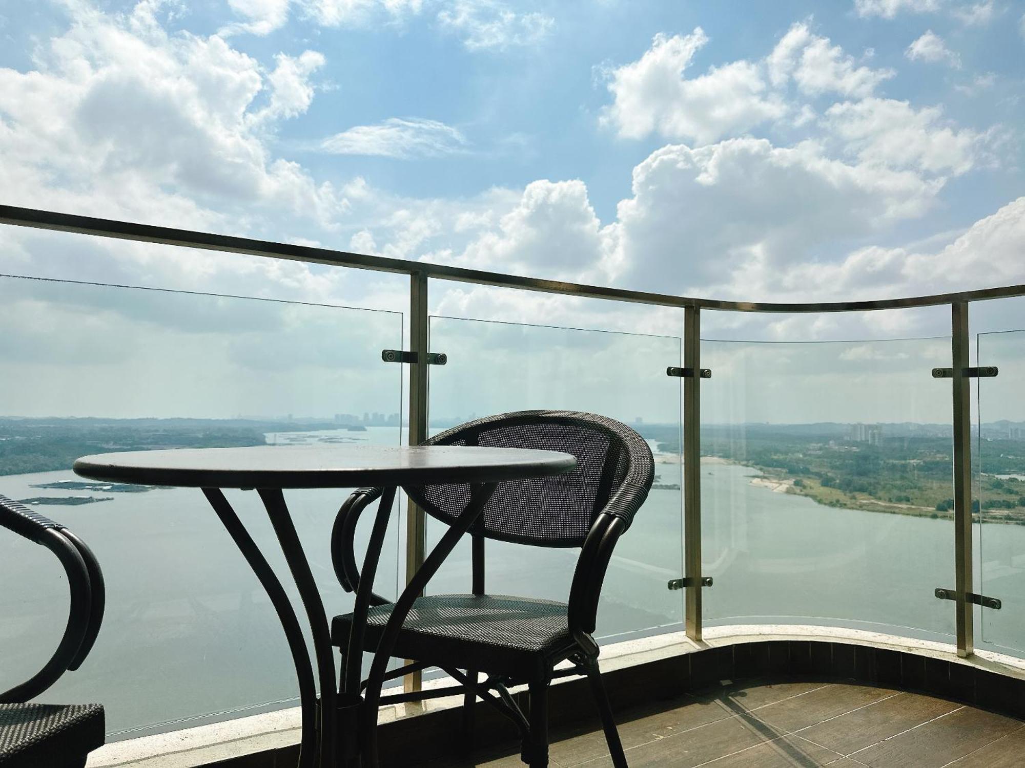 Monic Staycation #Country Garden Danga Bay Johor Bahru Exterior photo