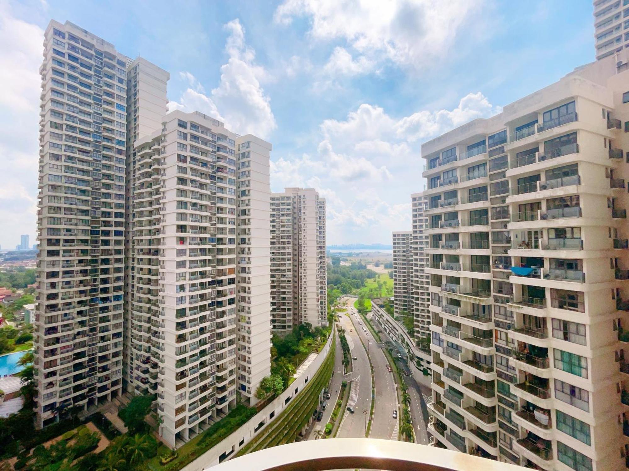 Monic Staycation #Country Garden Danga Bay Johor Bahru Exterior photo